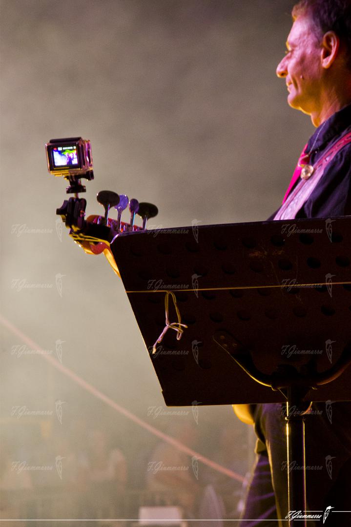 De l’image au son - Bassiste du Groupe ALMERAS (Salon de Provence le 22 août 2016)
